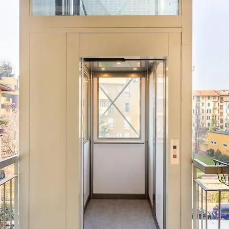 Modern In Next To Metro M5 - Sarca 73 Διαμέρισμα *